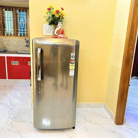 Sri Apartment 2Bhk For Familys Couples Parking A2 Pondicherry Eksteriør bilde